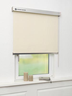 Verdunkelungsrollo Miram 5507.4625 Fensteransicht